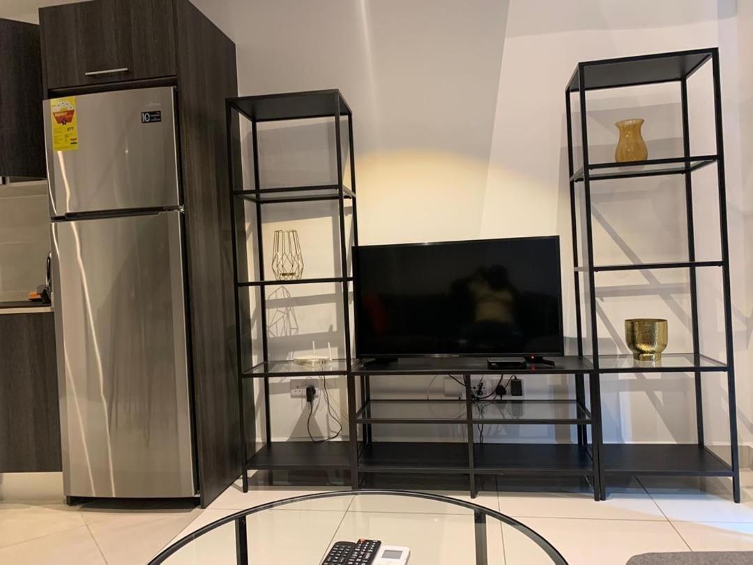 One Bedroom Apartment At A Embassy Gardens Cantonments Accra Exteriör bild