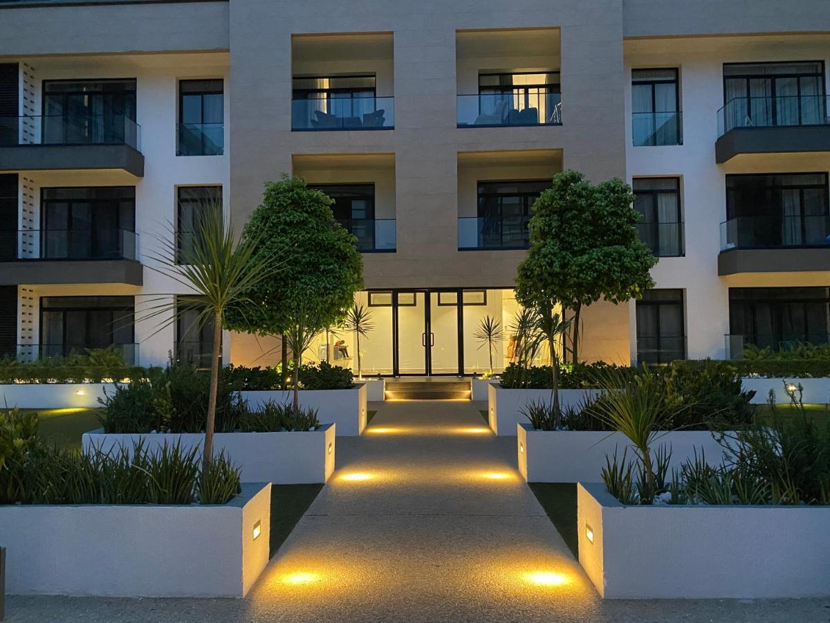 One Bedroom Apartment At A Embassy Gardens Cantonments Accra Exteriör bild