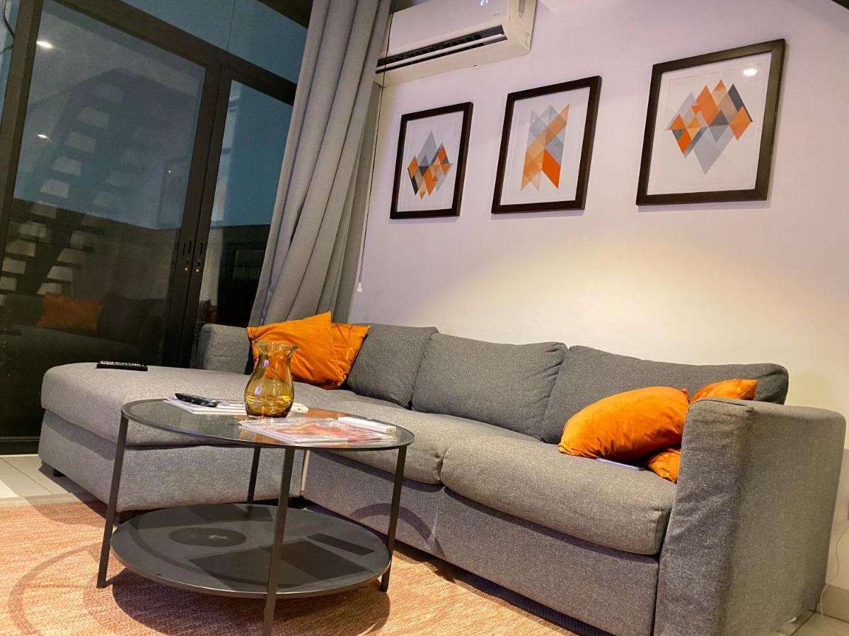 One Bedroom Apartment At A Embassy Gardens Cantonments Accra Exteriör bild