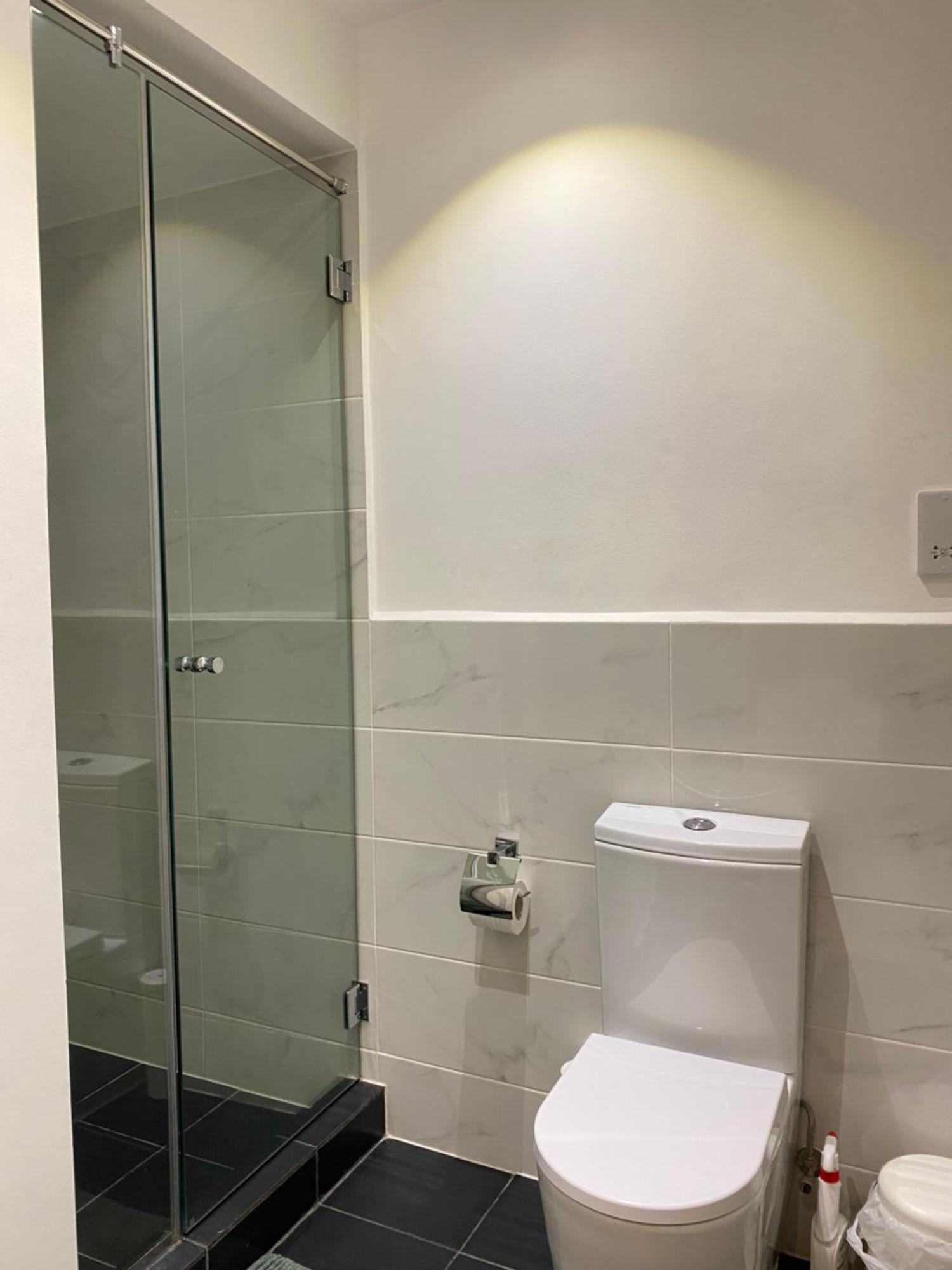 One Bedroom Apartment At A Embassy Gardens Cantonments Accra Exteriör bild
