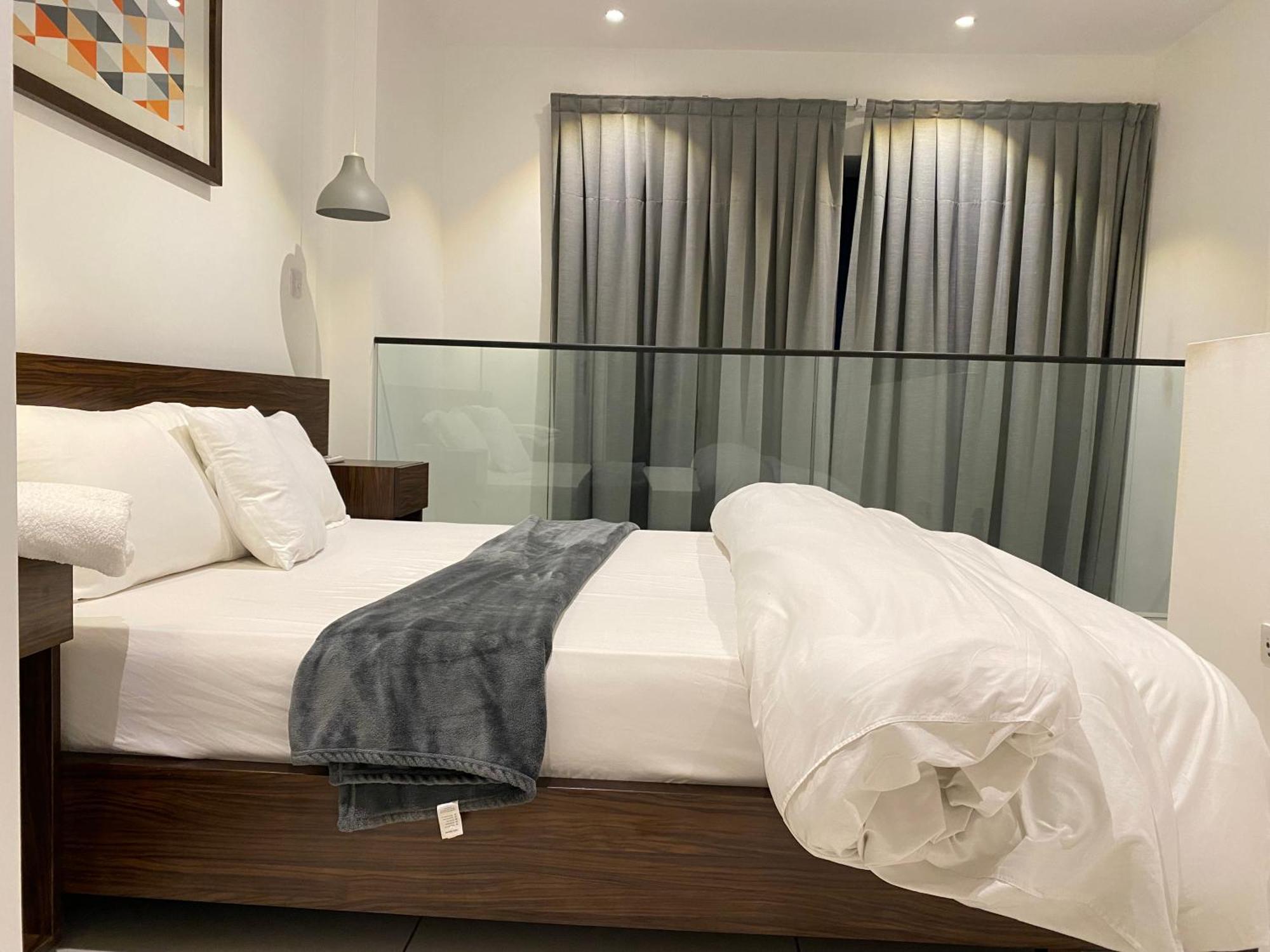 One Bedroom Apartment At A Embassy Gardens Cantonments Accra Exteriör bild